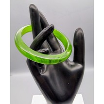 Vintage Jade Green Lucite Bangle, Fun Stackable Mod Fashion Marbled Brac... - £20.05 GBP