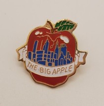 New York City &quot;The Big Apple&quot; Apple Shaped Collectible Souvenir Lapel Ha... - £13.03 GBP