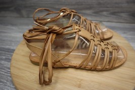 Madden Girl Shoe Womens 7 Sandal Tan Brown Beige Flat Gladiator Casual S... - £24.51 GBP