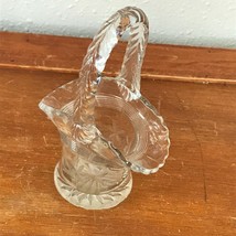 Estate Small Etched Clear Glass Spring Easter Basket – AS-IS - 5.25 inch... - $9.02