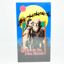 Miracle on 34th Street [VHS, 1947, B&amp;W] - New/Sealed - $4.94