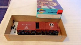 HO Scale Athearn 40&#39; Box Car , Great Northern, Brown #11582, Built - £16.34 GBP