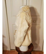 Women&#39;s White Rabbit Fur Coat with Sash - £77.77 GBP