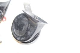 99-06 BMW 323I HIGH & LOW TONE HORN PAIR Q3258 image 8