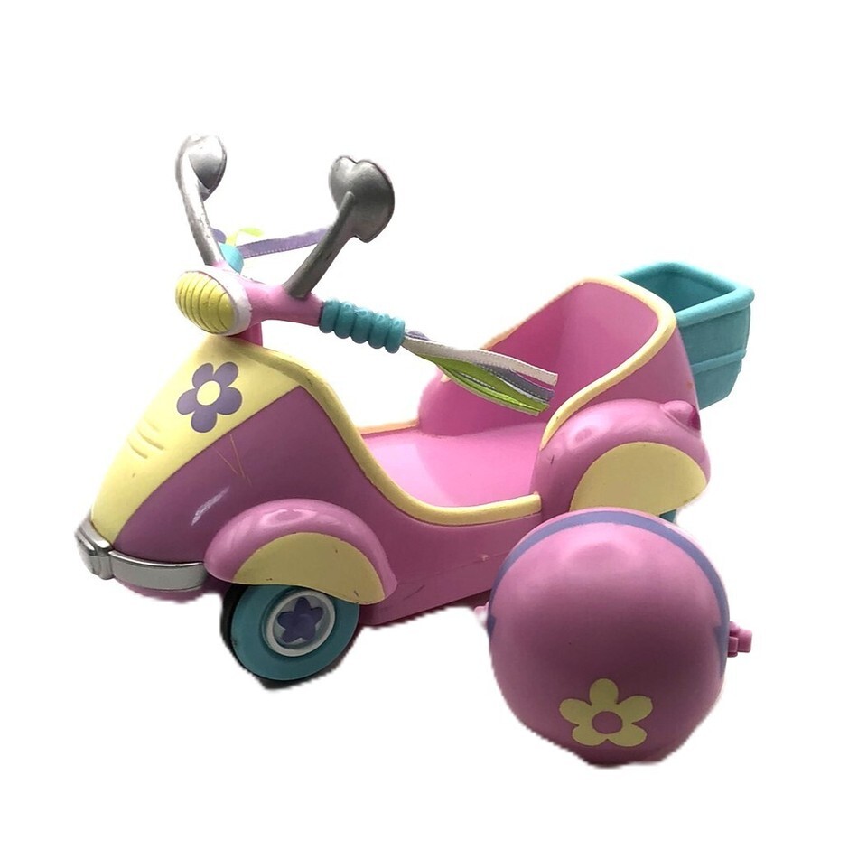 My Little Pony G3 Butterfly Island Scootin&#39; Along Breezie Scooter &amp; Helmet - $8.95