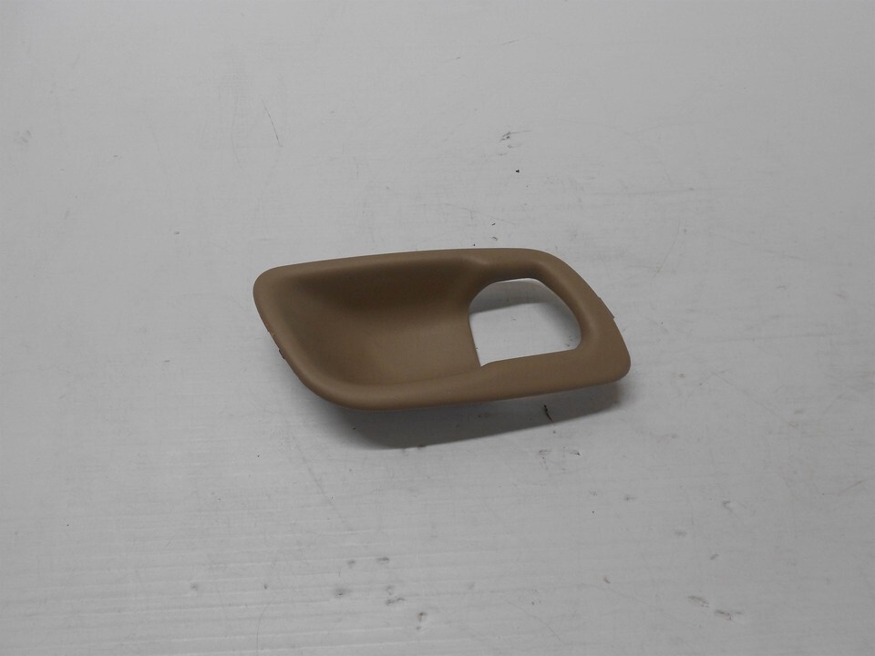2002 Ford Windstar Tan Right Door Handle Bezel XF22-1622896-ACW USED OEM - $38.99