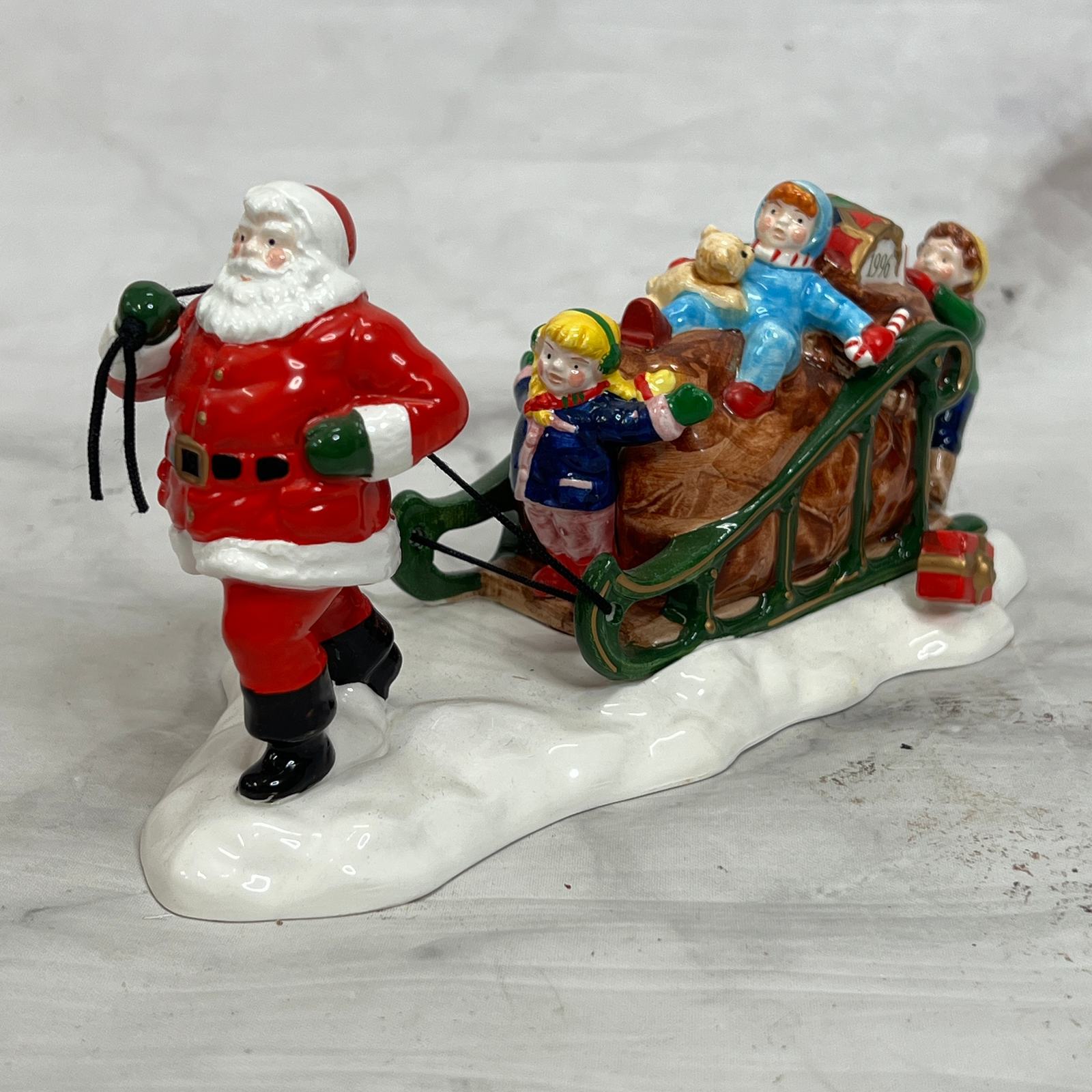 Vintage 1996 Department 56 Santa Comes to Town Village Figurine 54862 Sleigh  - $19.75