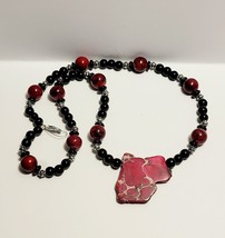 Vintage Costume Handmade Necklace Maine 19&quot; Polished Pink Red Agate B65 - £19.90 GBP