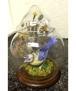 Vintage Brinns Blue Jay In Glass w/ Dried Flowers - Blue Bird Decoration - $188.30 MXN