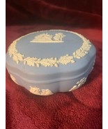 Wedgwood ENGLAND Blue Jasperware Covered Powder Jar Trinket Box Grecian ... - $467.67 MXN