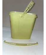 Vintage Tupperware Beverage Buddy 2-Qt Yellow Pitcher Extra Handle 587-2... - £4.77 GBP