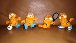 Garfield rollerblade &amp; Playing Soccer 4 figurines 1978, 2.5&quot;  PVC Toy - £19.98 GBP