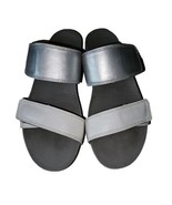 New Balance Women&#39;s Size 9 City Slide Wedge 2 Straps Sandals Silver &amp; White - $16.93 CAD