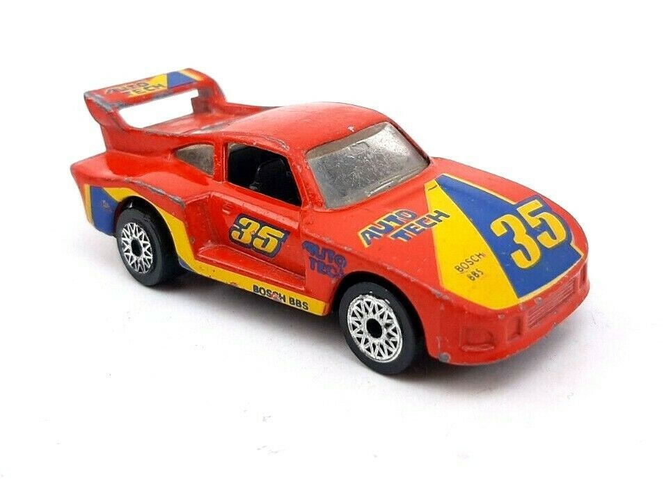 MATCHBOX VINTAGE RED 1983 RACING PORSCHE 935 - AUTO TECH  - $7.77