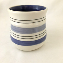 Vintage Pfaltzgraff RIO Coffee Mug 12 oz Cup White Blue Gray Bands Stoneware 4&quot; - £4.43 GBP