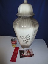 Vtg LARGE 22&quot; Handpainted Gold Porcelain Urn Ginger Jar Vase Award Winner - £100.22 GBP