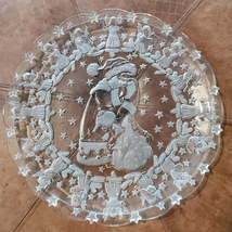 Vintage Platter Santa Christmas Holiday Angels 15 Inch Round Glass - £39.71 GBP