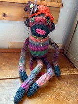 Very Nice Handmade Rainbow Knit Monkey w Goldtone Puffy Heart Earrings N... - £22.60 GBP