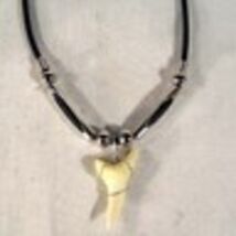  LARGE SHARK TOOTH ROPE NECKLACE w SILVER BEADS JL448 - $4.74