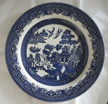 2X 10&quot; Churchill Staffordshire England Blue Willow Pattern Dinner Plates - £14.85 GBP