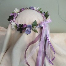 Lara Faux Flower Head Wreath/White Daisy W/ Lavender &amp; Black Flowers/Ren... - £39.66 GBP