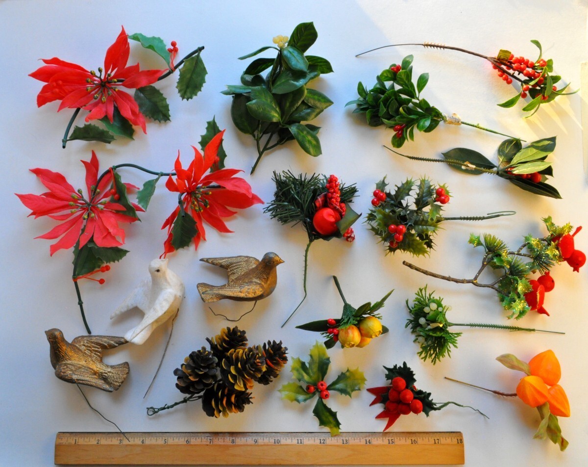 Lot Xmas Floral Picks Plastic Doves Holly Mistletoe Birds Poinsettia VTG 60s 70s Item image 3