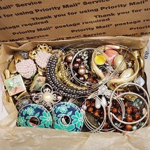 Mixed Jewelry Lot L 1.14 lbs Mixed Vintage-Modern Wearable, Arts &amp; Craft... - $25.98