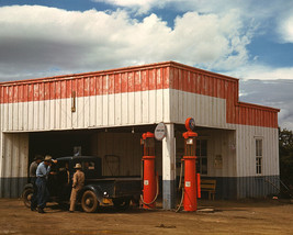 Truck at gas service station in Pie Town New Mexico 1940 Photo Print - £6.94 GBP+