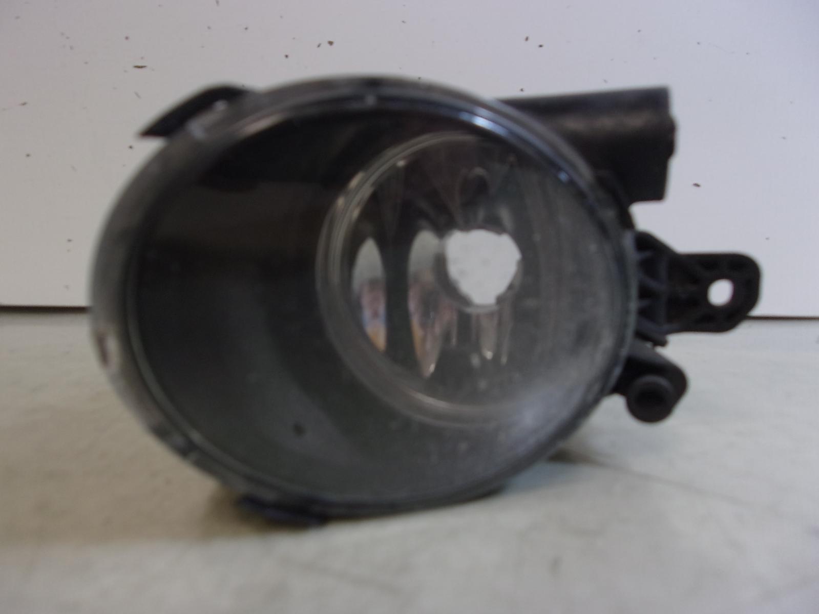 2007 - 2013 Volvo S80 / 2008 - 2010 V70 Driver LH Fog Light OEM - $14.70