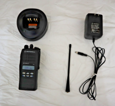Motorola HT1250 LS+UHF 450-512MHz AAH25SDH9DP5AN Two-way Radio w/Charger... - $98.95