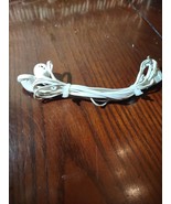 White Earbuds Used - $166.09 MXN
