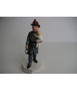 Volunteer Fireman, with child &amp; Lantern, Sebastian Miniatures, Private I... - $468.75 MXN