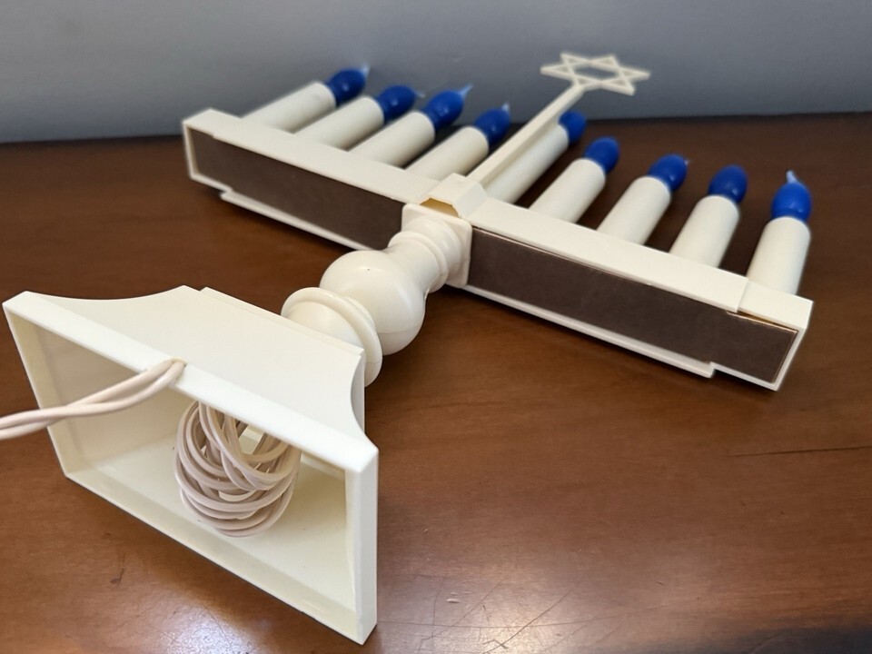 EUC Vintage 1970s Plastic Menorah Candelabra Blue Flame Candle Light 12”Wx16”H Item image 8