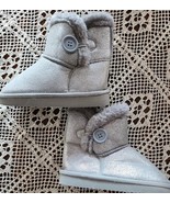 Kidgets ~ Silver ~ Faux Fur ~ Mid-Calf ~ Toddler Girls&#39; Size 8 ~ Lined B... - $427.24 MXN