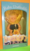 Anne Geddes Baby Daffodils Doll Large Pink Eyes 1998 - $21.99