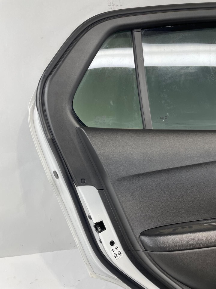 2013-2022 Chevy Trax LS LH Passenger Rear Door Assembly Panel & Glass Scratch Item image 13