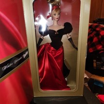 Vintage 1998 Barbie Special Edition Winter Splendor Doll Avon Edition Blonde - £13.08 GBP