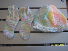 Handcrafted Knit Hat and Booties 6-12 months - £19.95 GBP