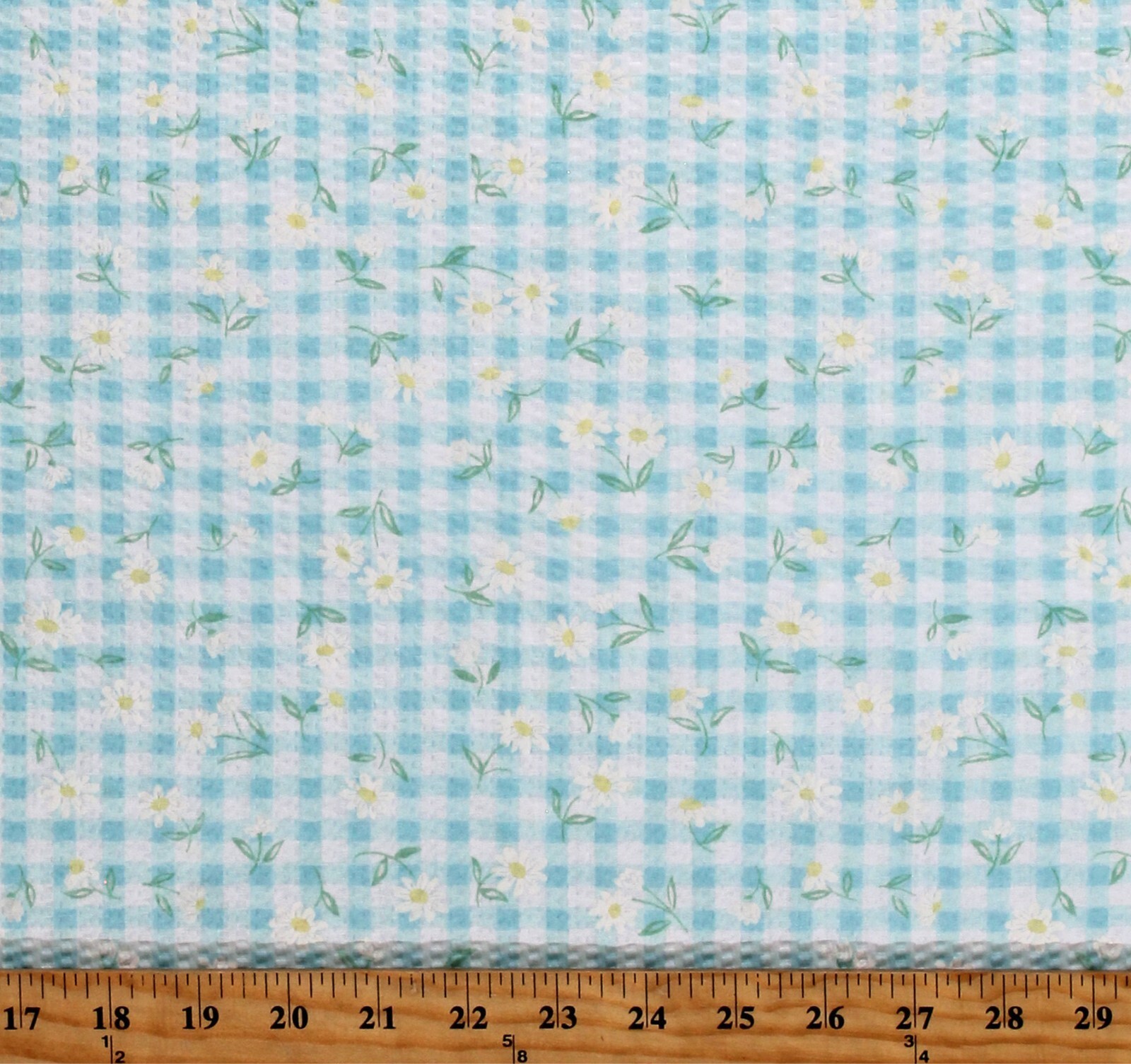 Seersucker Plisse&#39; Tossed Daisies Floral Plaid Vintage Look Fabric BTY D... - $6.99