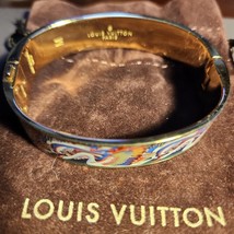 Louis Vuitton Brasserie LV Confidential M M67353 Bracelet Rose Color Swan Motive - £542.71 GBP