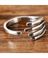 Hugging hand finger ring - $14.25 CAD