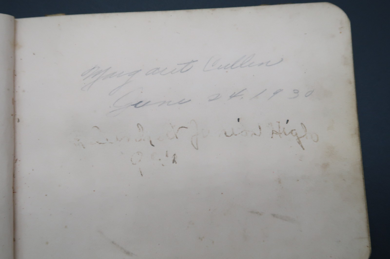 Antique Autograph Booklet Montreal Canada Souvenir Unknown Signatures Unusual Item image 12