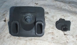 2004 225 HP Evinrude Outboard Exhaust Outlet Rubber Housing - £14.40 GBP