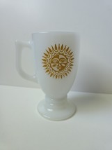 Coffee Mug Tea Cup VTG Retro Rare Sun Design And Color Milk Glass Pedest... - $186.39 MXN