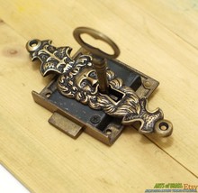 Vintage Escutcheon Old Man Mouth KEY HOLE Plate with Working Skeleton Key &amp; Lock - £23.98 GBP