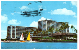 Reef Hotel on the beach at Waikiki Hawaii Postcard Posted - £5.41 GBP