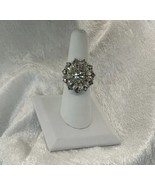 Vintage Domed Flower Ring Rhinestone Silver Tone Open Work Oversized Size 7 - $369.50 MXN