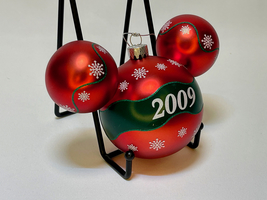 Vintage Mickey Mouse Icon Holiday Ornament - Dated 2009 - £19.67 GBP