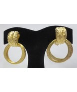 Vtg Hammered Matte Gold Tone Dangle Earrings Clip On  Large Bold Runway - £11.76 GBP