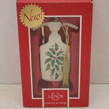 Lenox Holiday Sleigh Ornament Christmas / Winter Macy&#39;s - £18.97 GBP